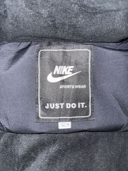 Куртка nike розмір s