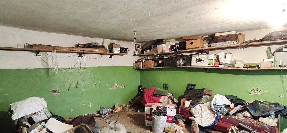 Продається гараж в хорошому стані біля "Епіцентру" в м.Калуш