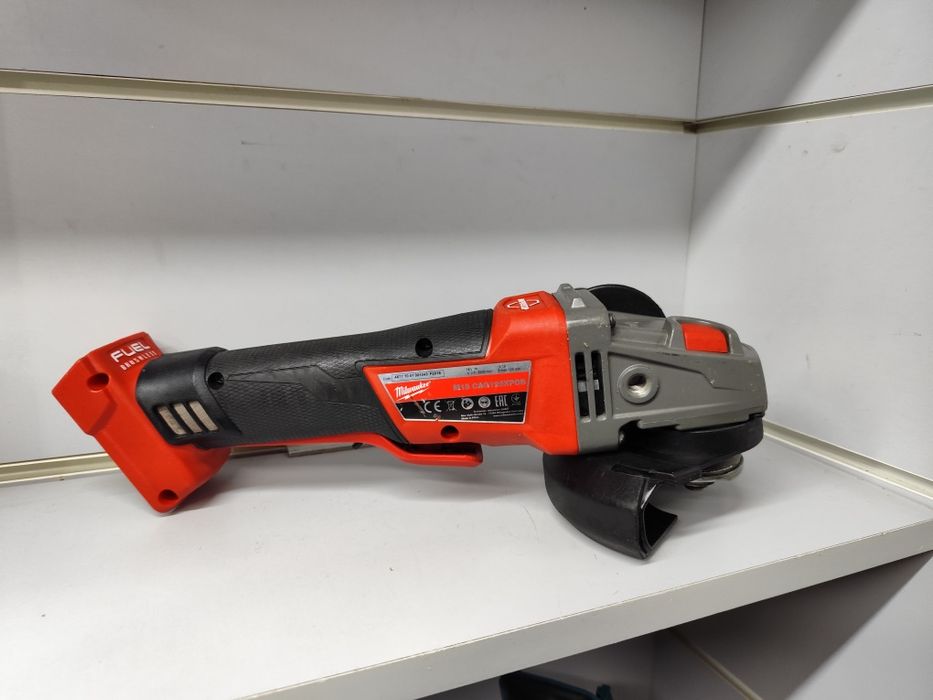 Milwaukee M18 CAG