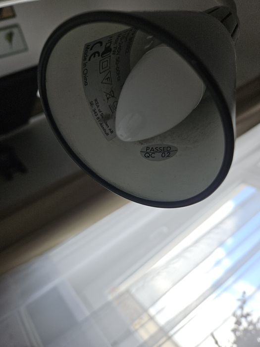 Lampka biurkowa IKEA Kvart + żarówka