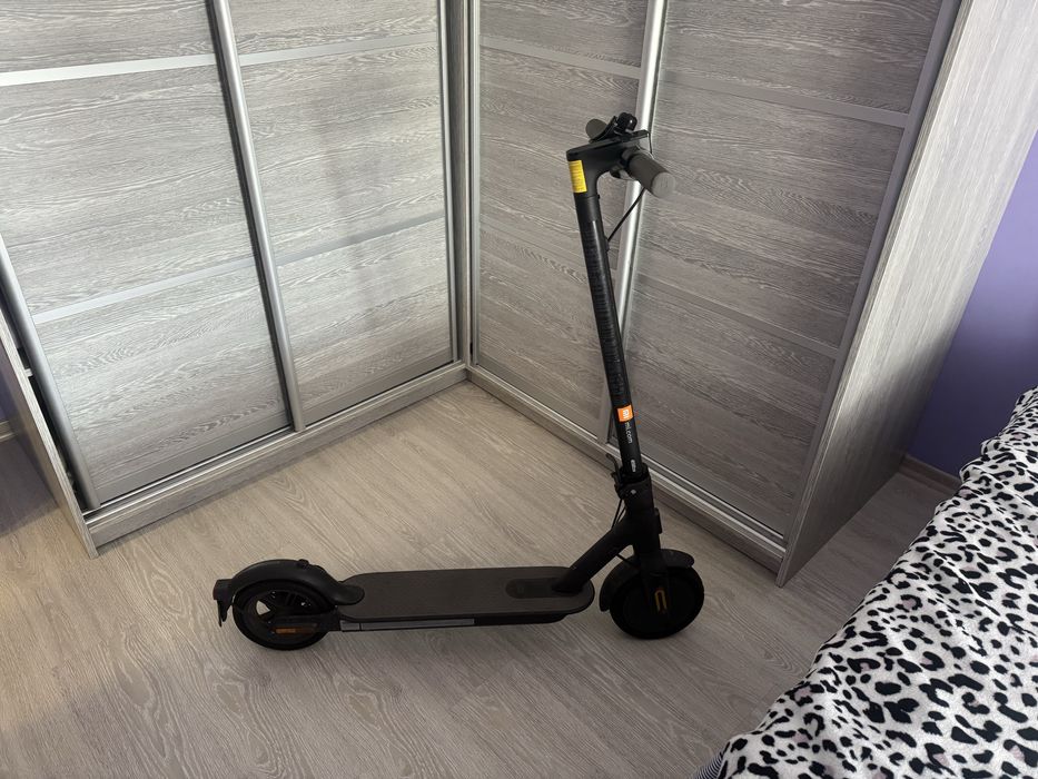 Електросамокат Xiaomi Mi Electric Scooter 1S Black
