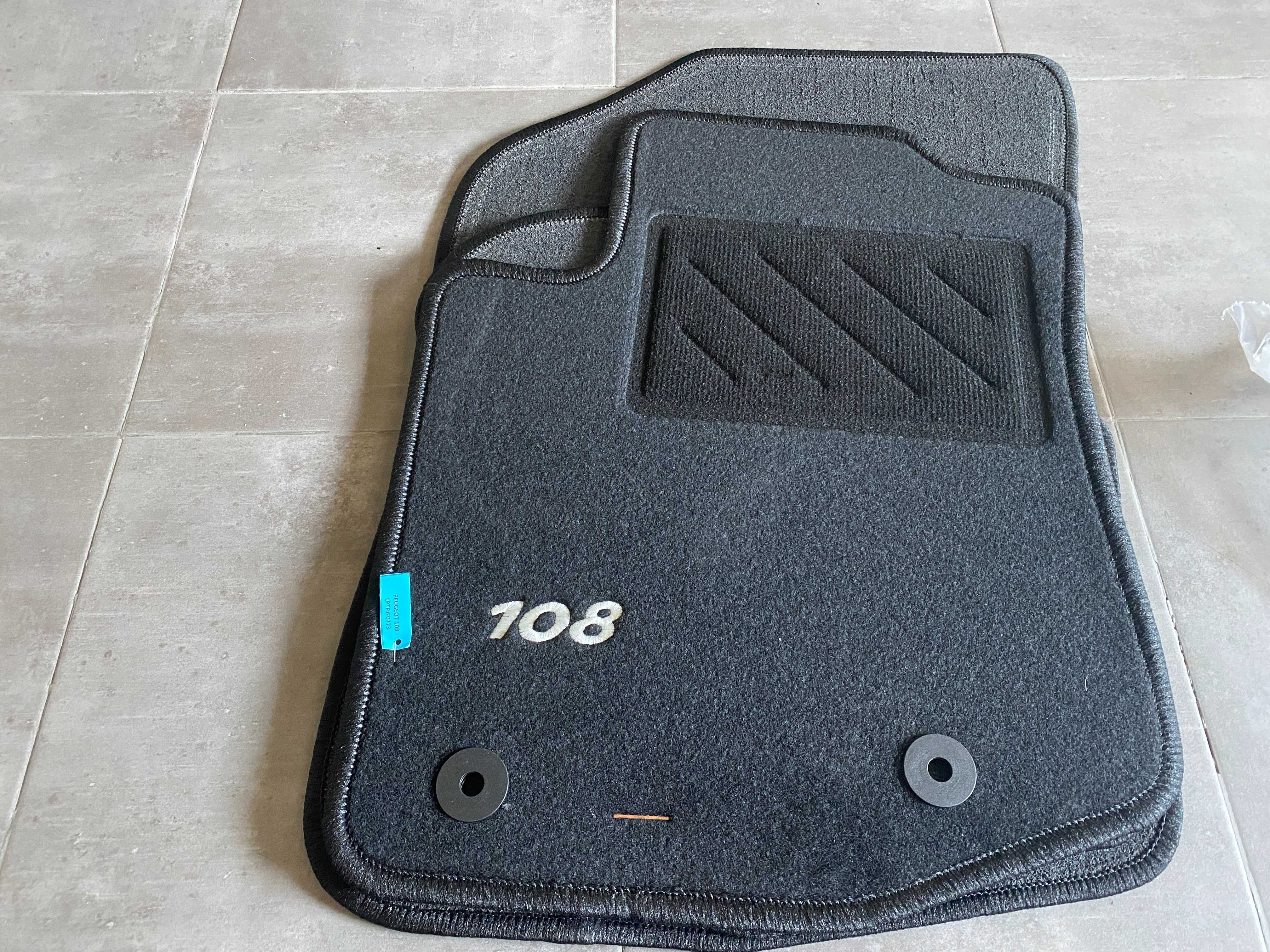 Tapetes Originais NOVOS Citroen C1, C4, Peugeot 108, 208 e 308, 2008