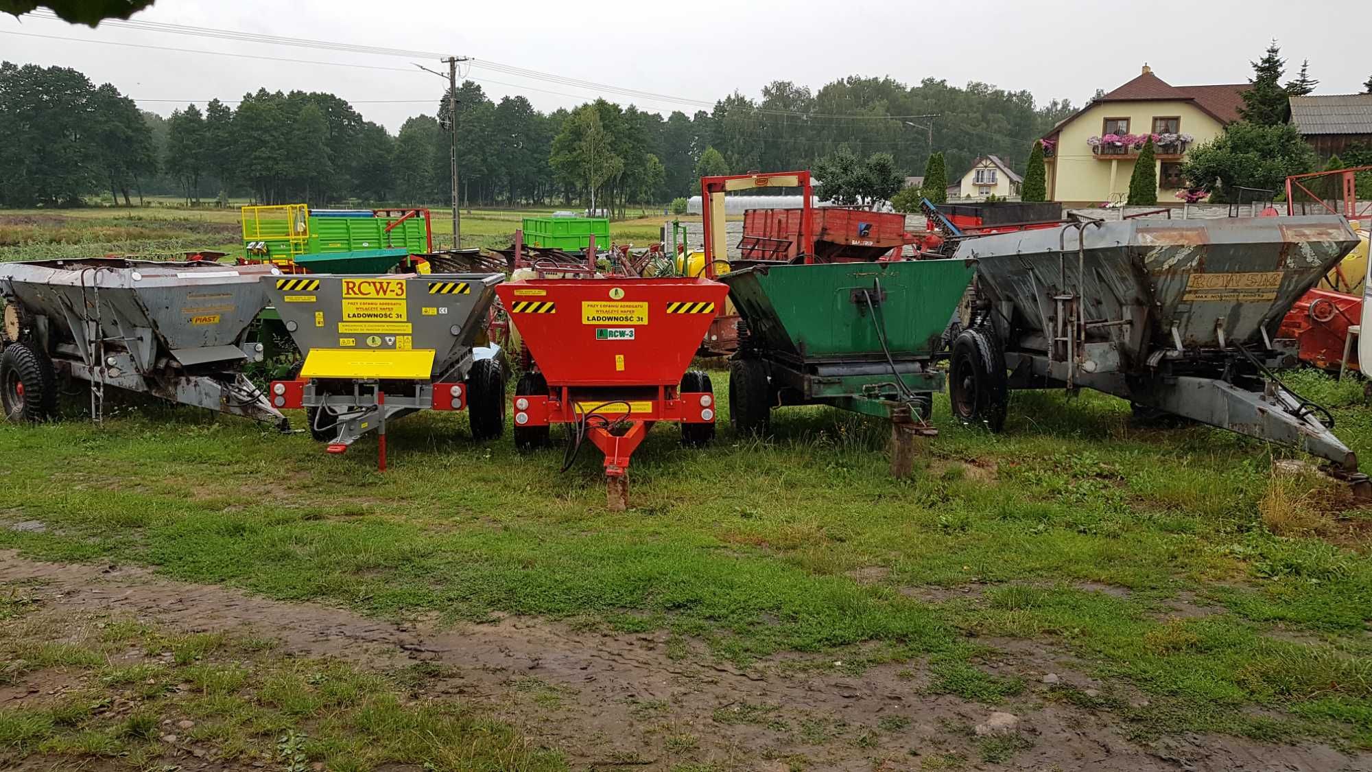 Rozsiewacz nawozu, wapna RCW3 piaskarka, transport.