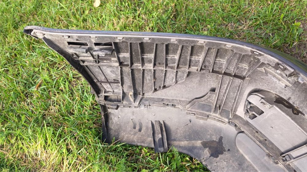 AUDI A6 C4 zderzka przód przedni dokładka kratka oryginalny