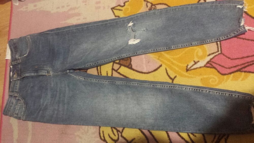 Bershka spodnie jeansy dziury 38 M