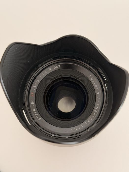Objetiva Fujifilm XF 23mm F1.4 R