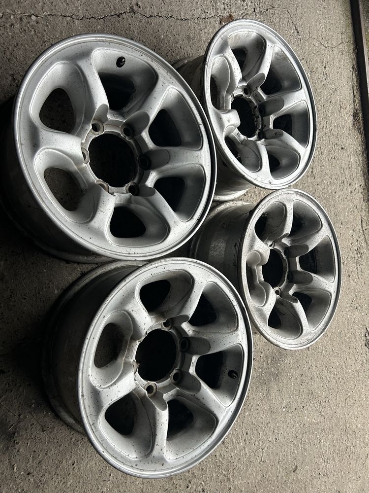 Felgi Aluminiowe Mitsubishi R15 6x139,7