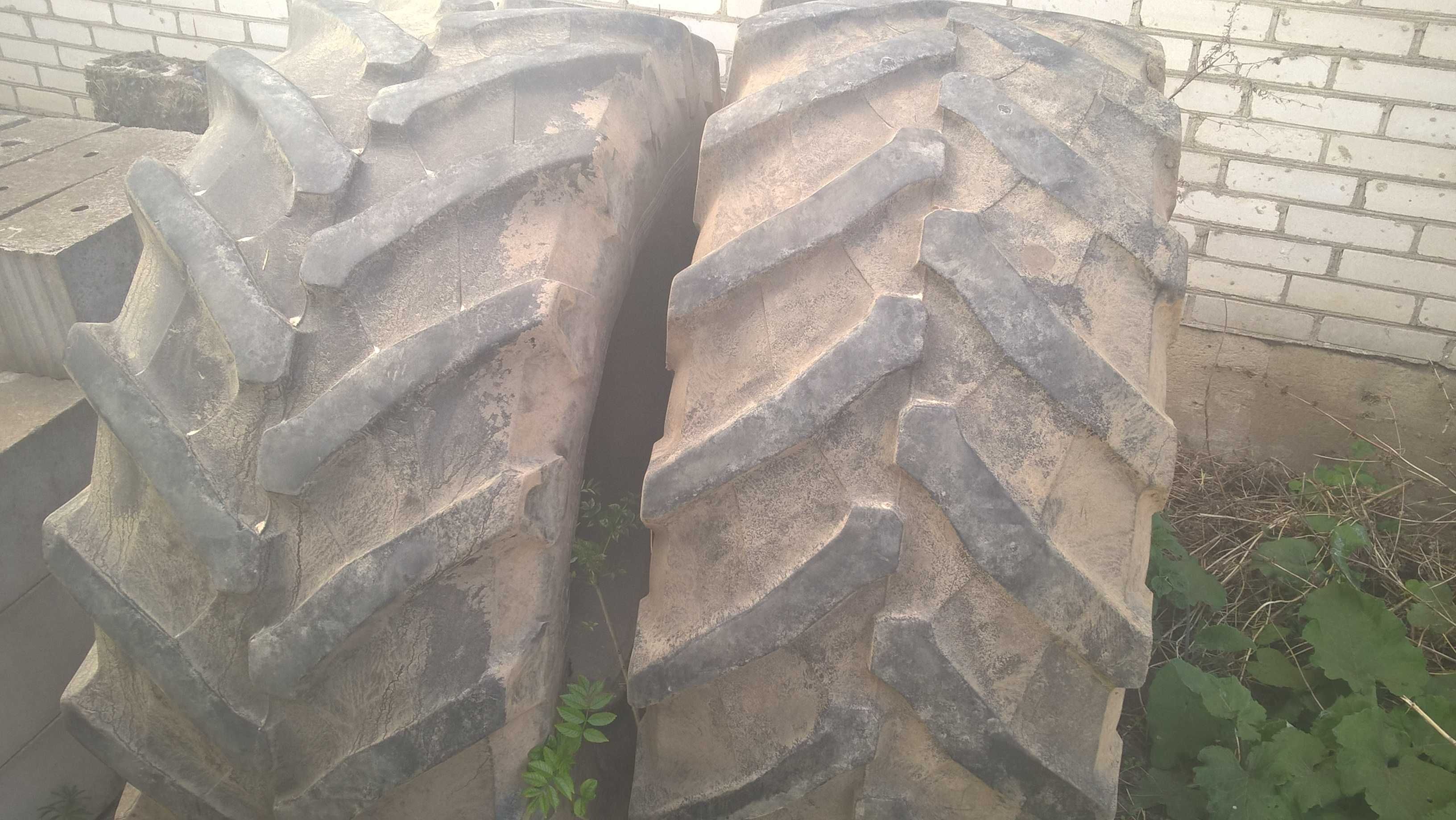 opony Pirelli TM 800 650/65 R38 540/65 R28