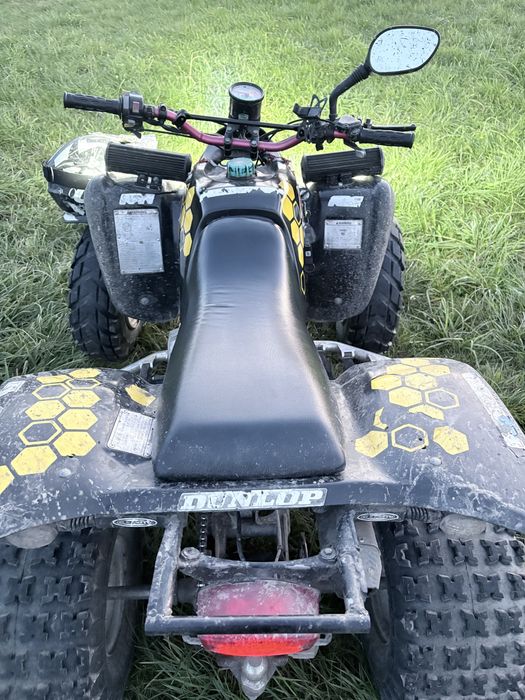 Quad honda-barossa 250