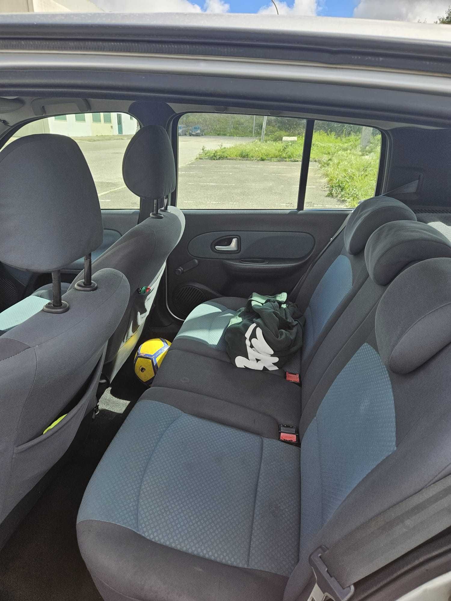 Renault Clio 2005