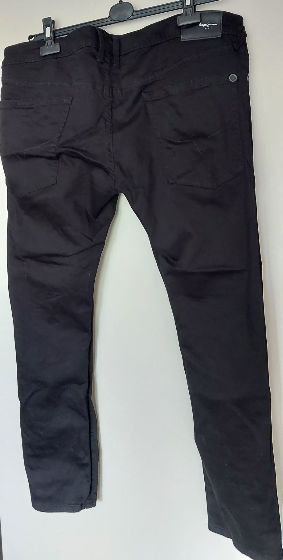 Spodnie męskie Pepe Jeans 40/30 185/106 Slim czarne