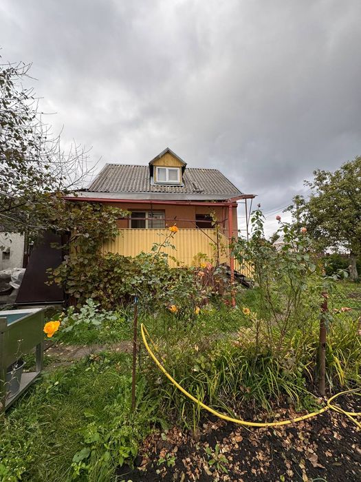 Продаж будинку з ділянкою 6 соток поблизу готелю Європа