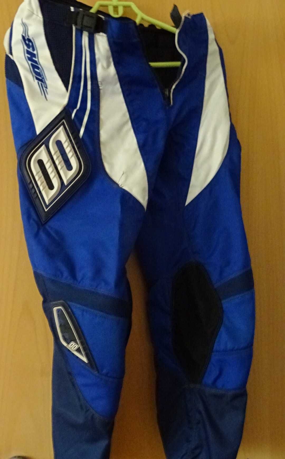 Material de todo o terreno com pouco uso