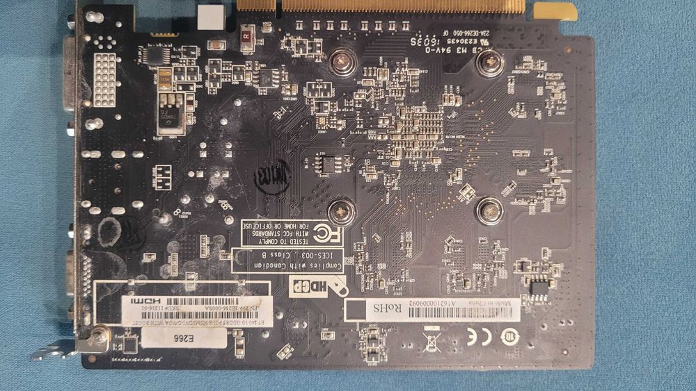 Sapphire AMD Radeon R7 240 1 GB VGA HDMI DVI-D PCI-e