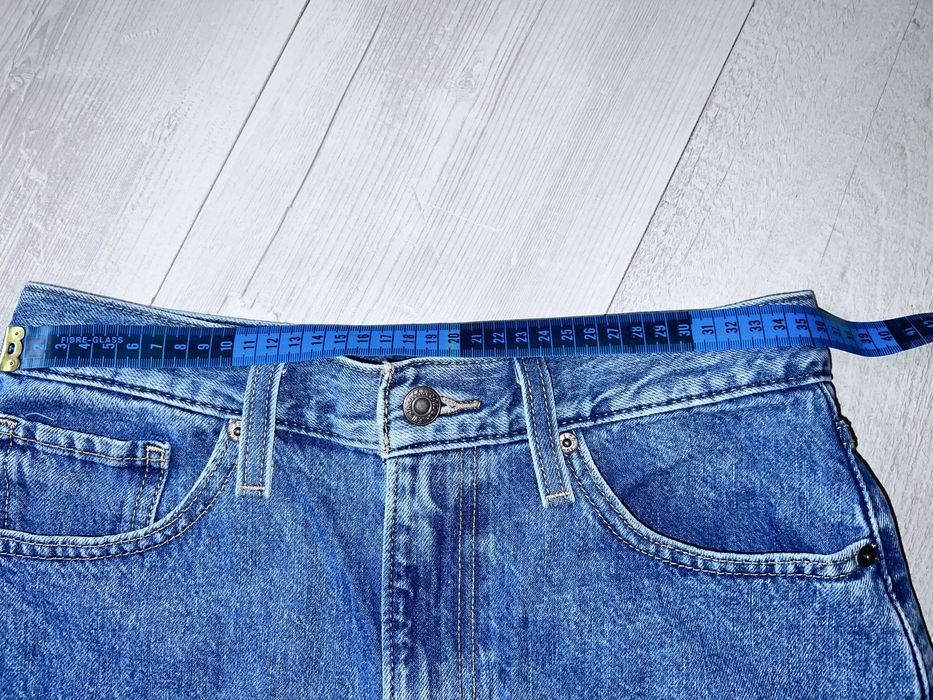 Джинсові шорти mom levis 28 розмір