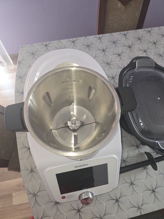 Robot kuchenny Lidlomix model 2023 Monsieur Cuisine Connect Wi-Fi PL