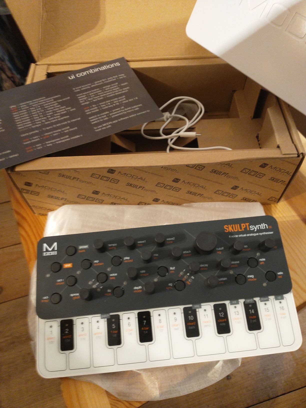 Syntezator Modal Skulpt SE