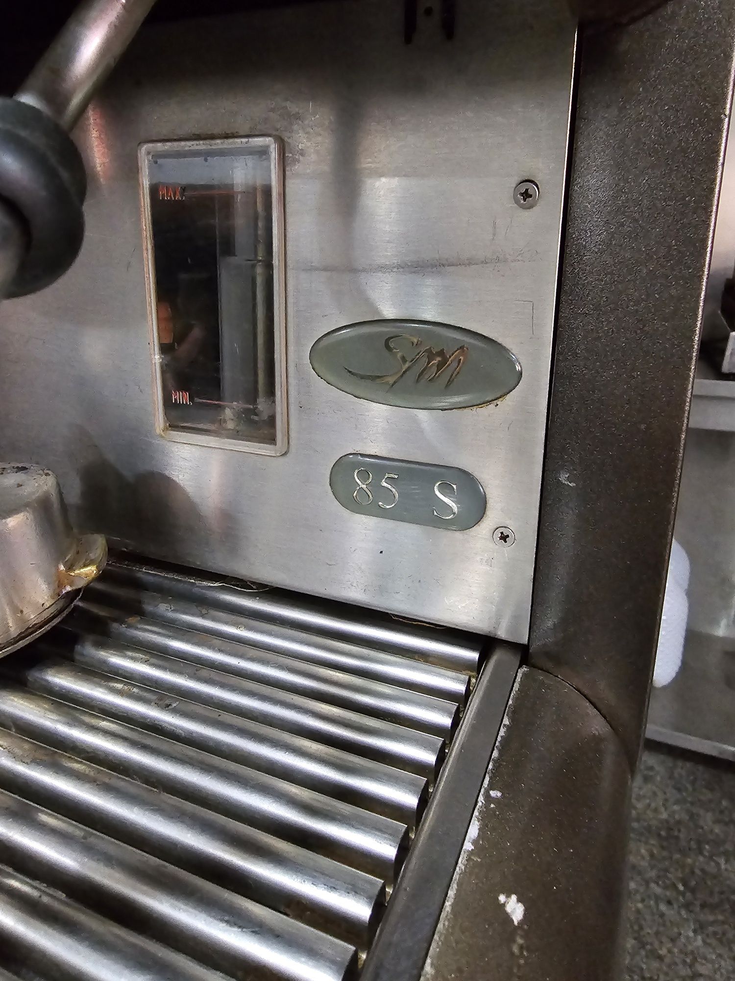 Máquina de café industrial la san marco SM85S2 + moinho de café