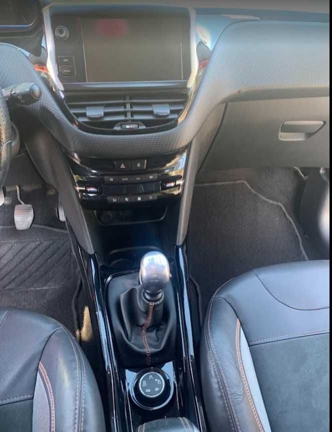 Peugeot 2008 Crossway 1.6 BlueHDi – 2015 – Vermelho