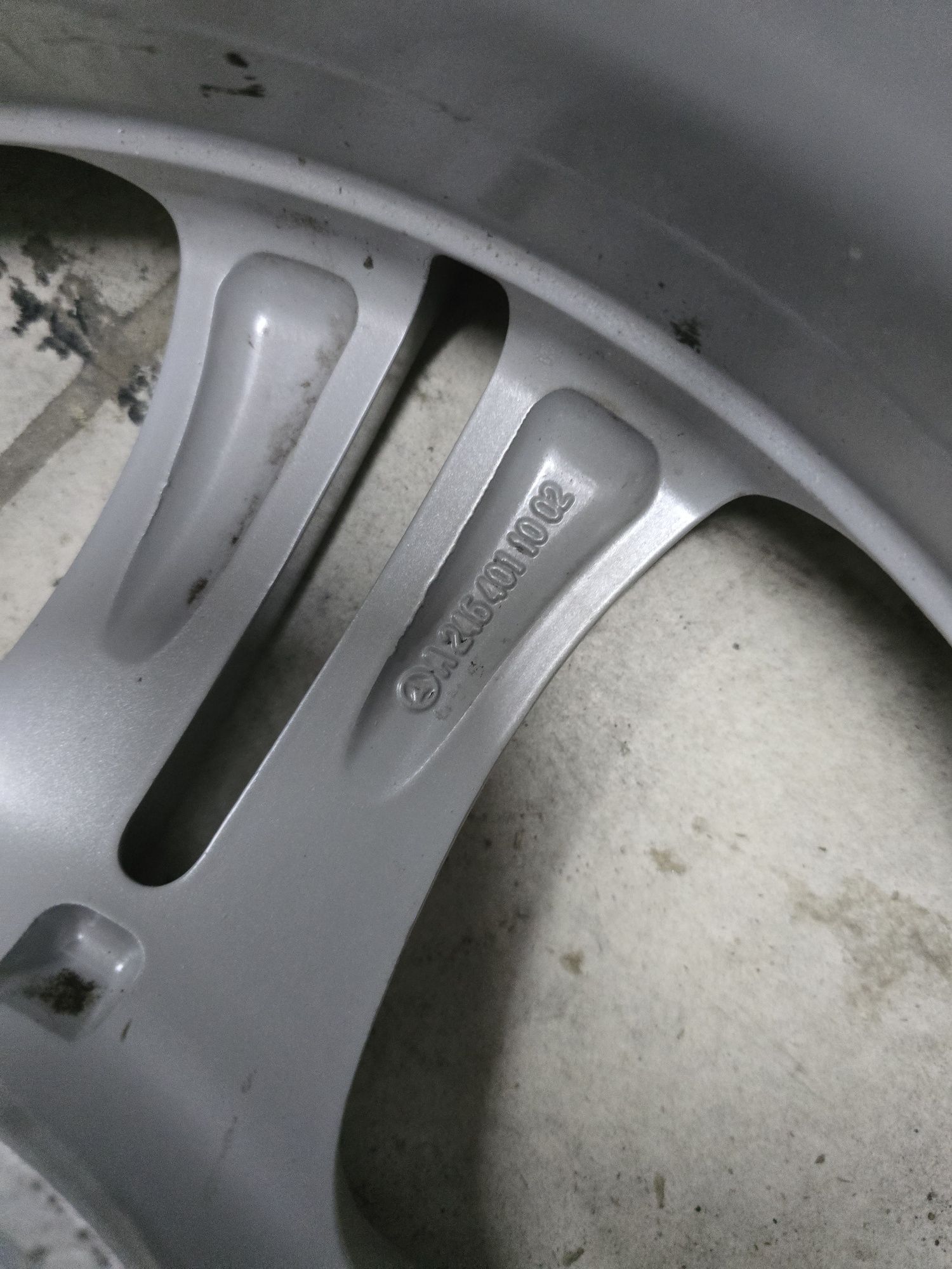 Alufelgi Mercedes-Benz 5x112 7,5j x 17" et 52,5 felgi aluminiowe OEM