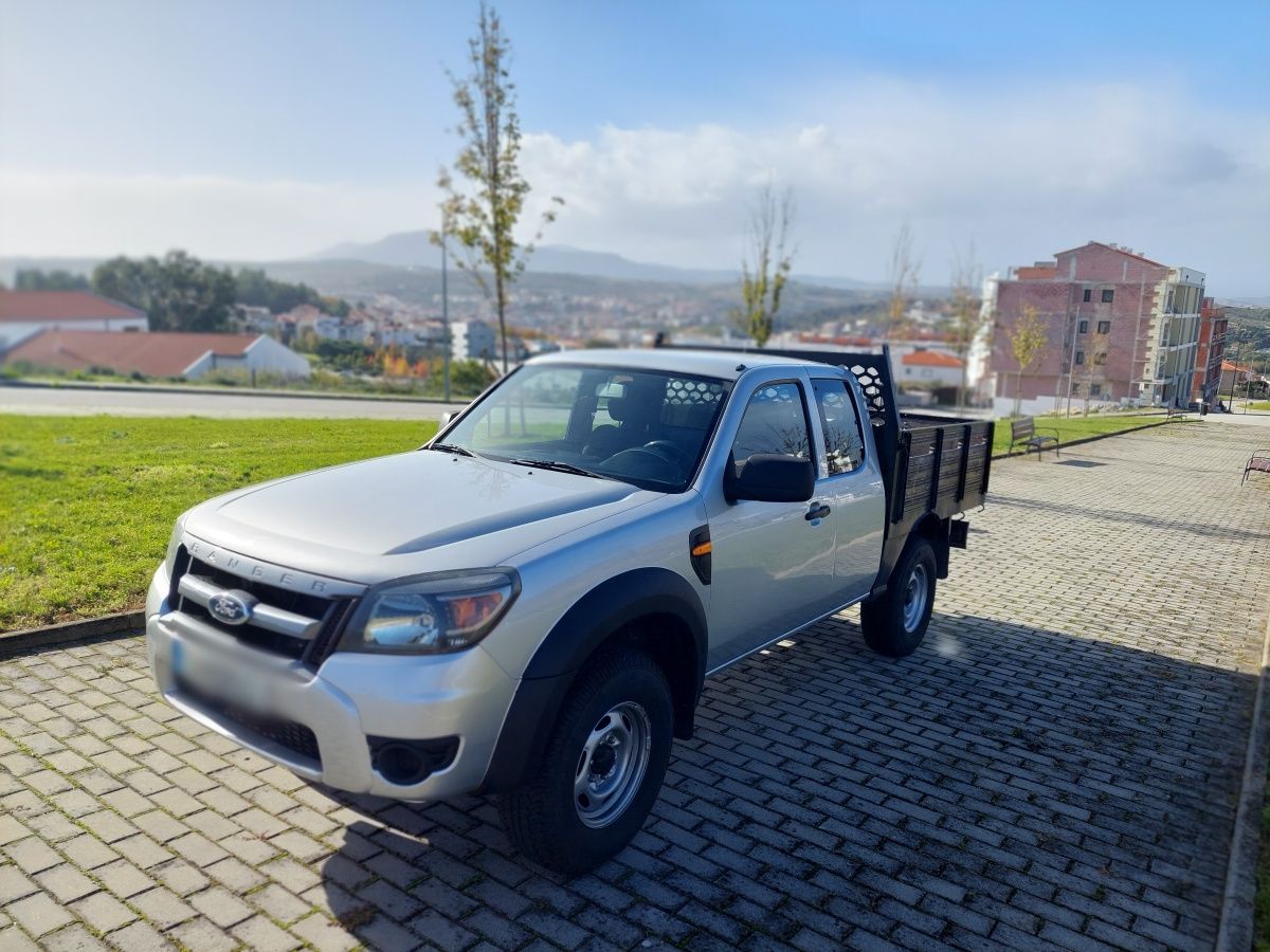 Ford Ranger 2.5 4*4 // 4 Lugares