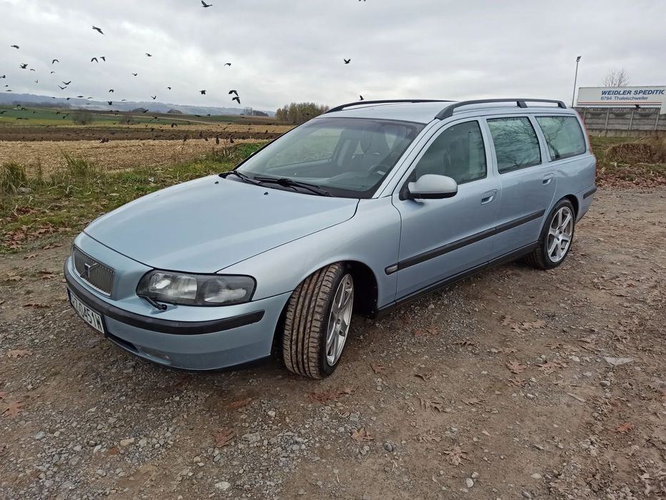 Volvo V70 Volvo V70 2.4 turbo LPG HAK, alusy 18"