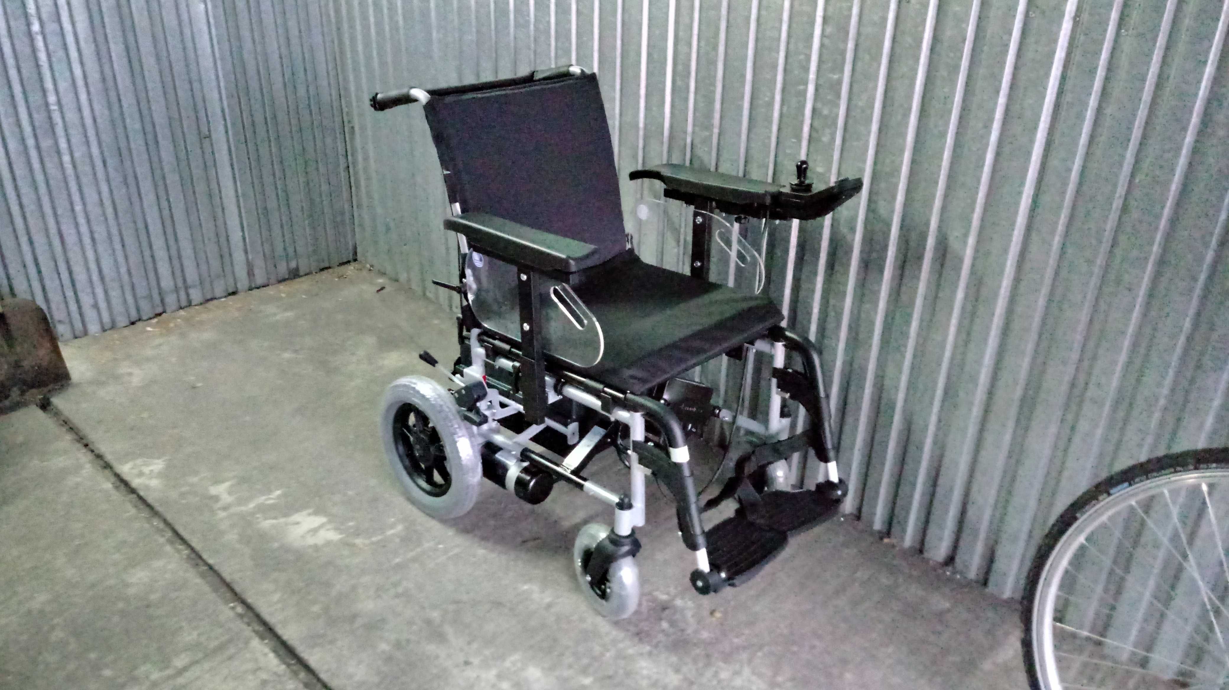 Wózek inwalidzki - akumulatorowy z joystickiem NOWY