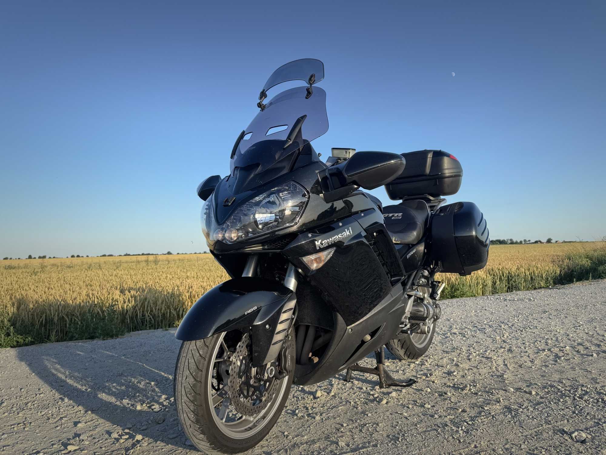 Kawasaki GTR 1400 - full doposażenie