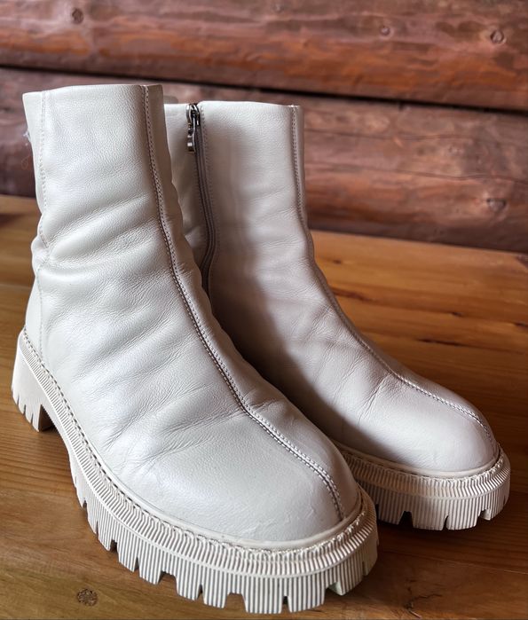 Жіночі шкіряні черевики