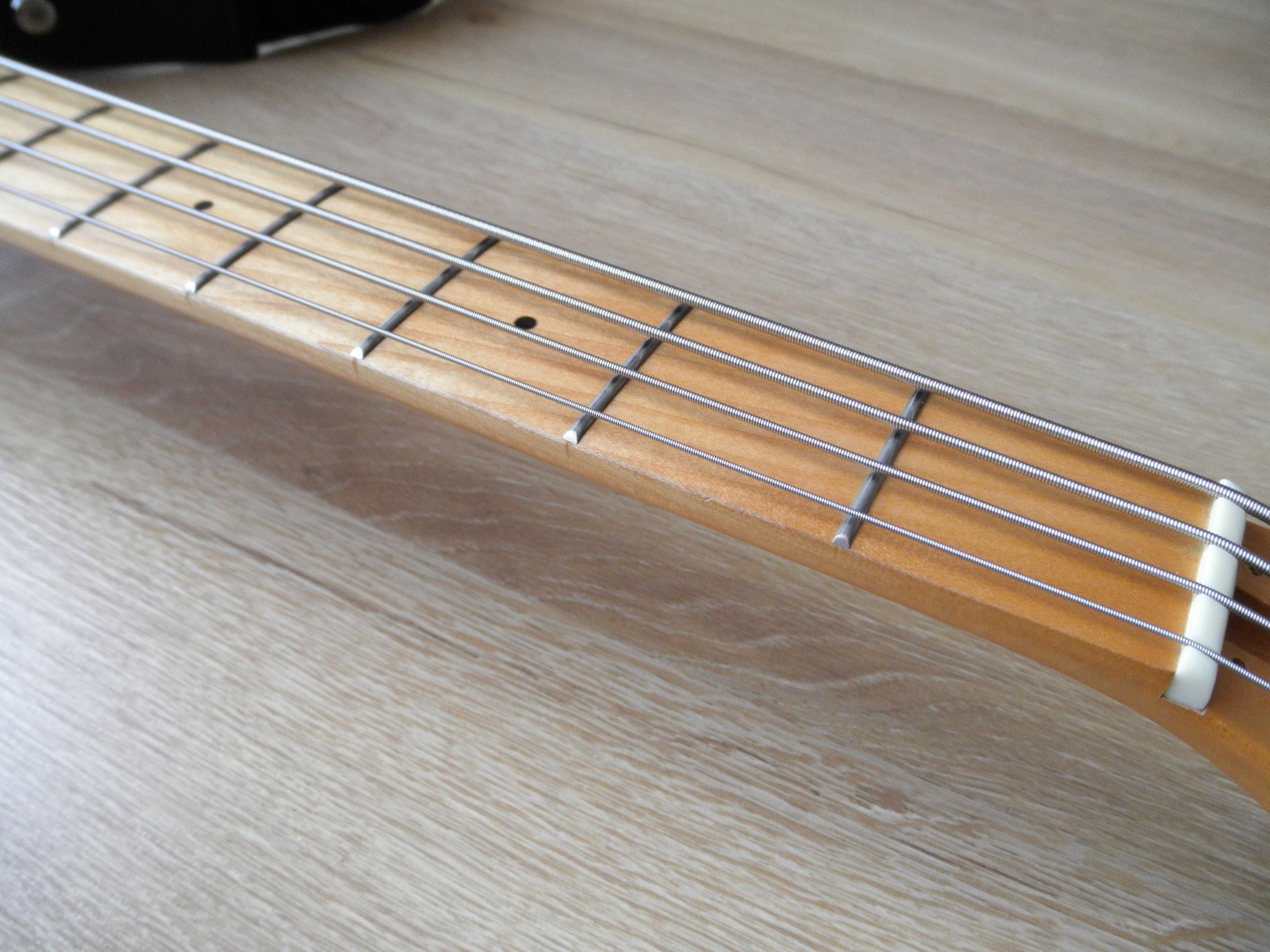 Gitara basowa ARIA PRO II Magna Series . Made in KOREA.