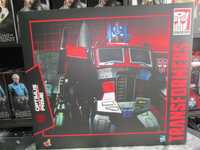 Transformers Action Figure Optimus Prime (Starscream Version) 30 cm