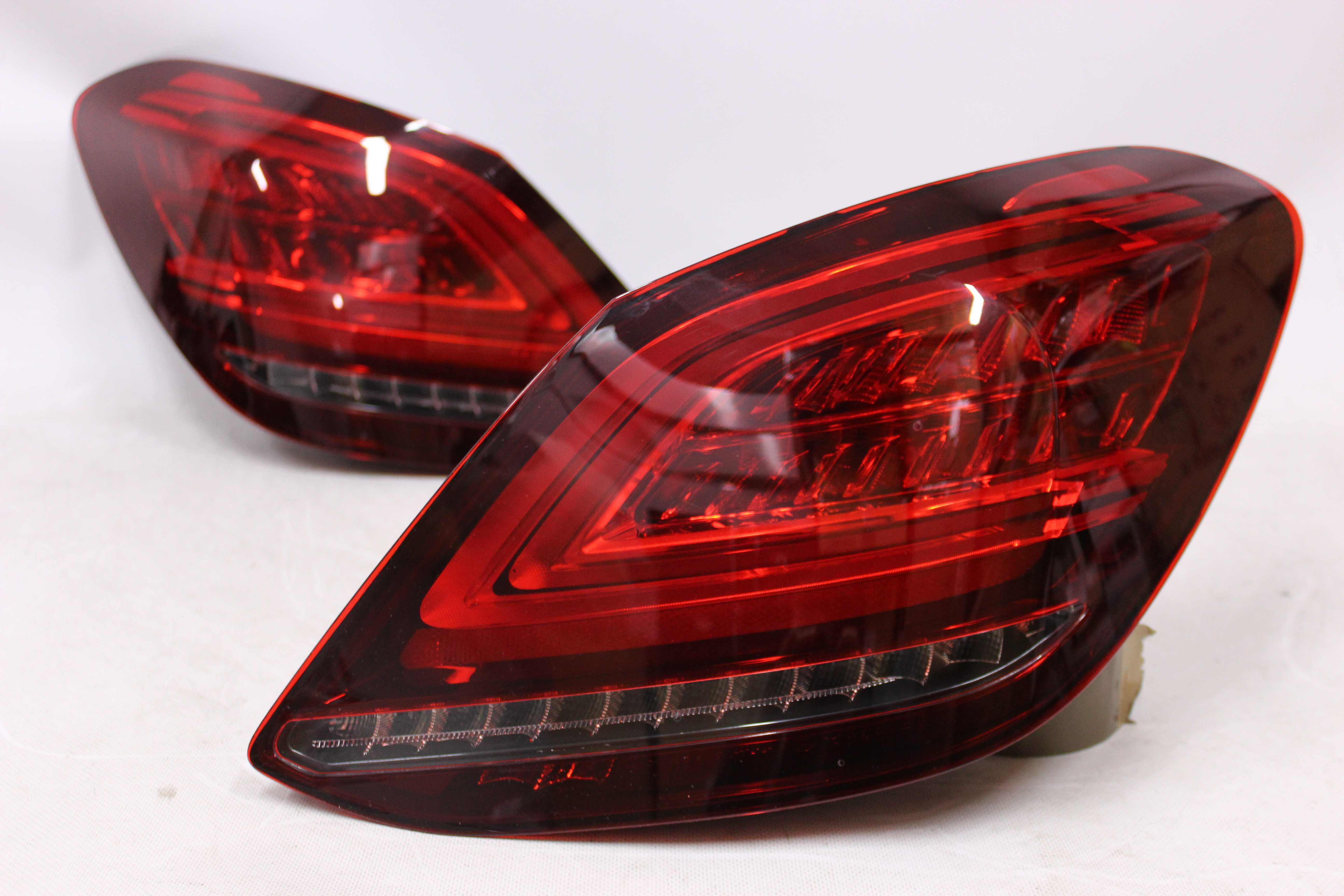 Lampy tył tylne Mercedes C W205 r. 14-18 LED BAR NEON Dynamiczne NOWE