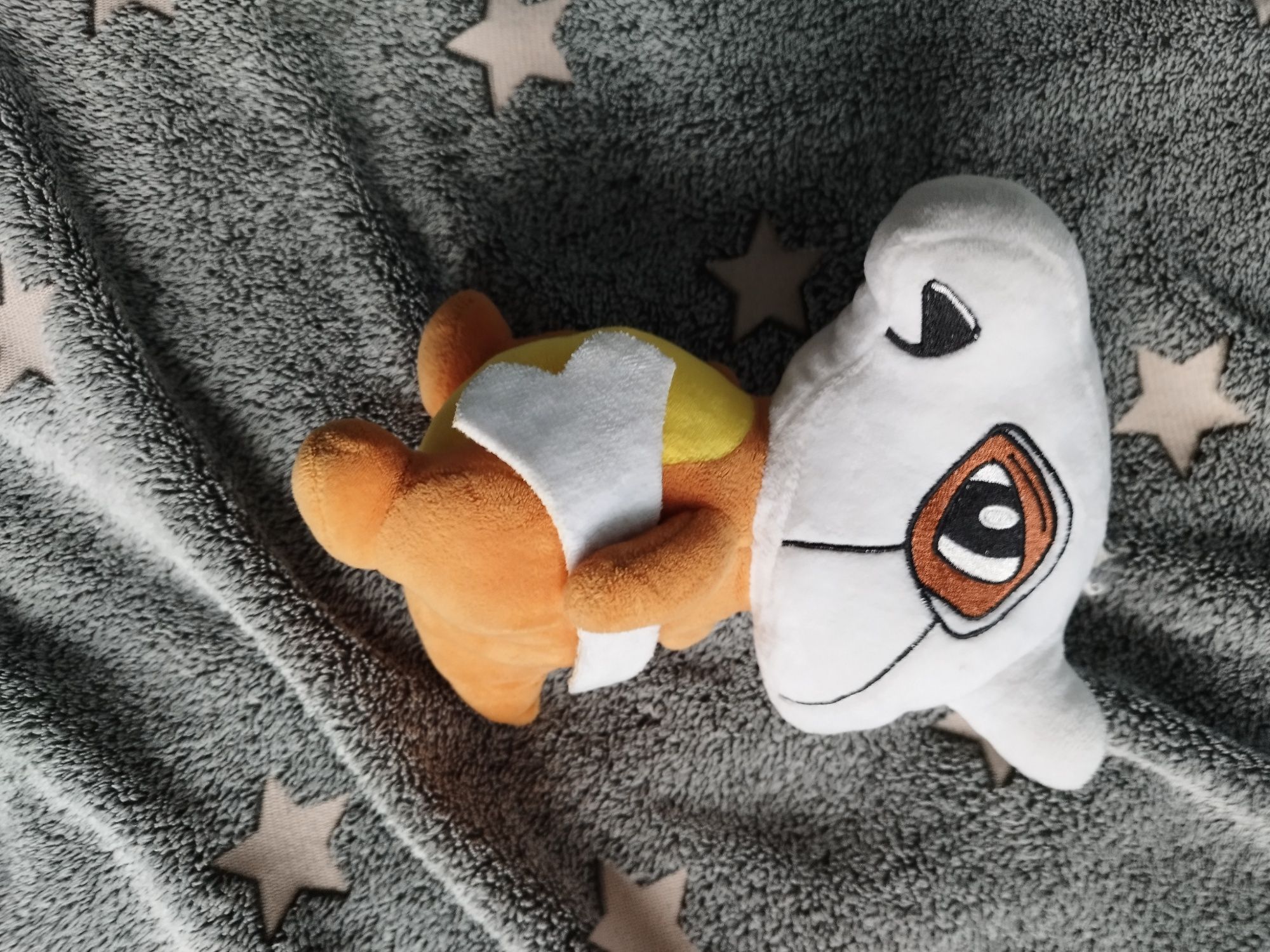 Maskotka anime pokemon cubone mówiąca