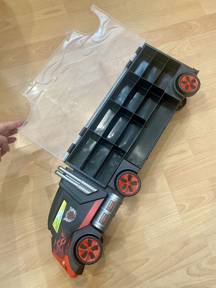 Samochód HotWheels