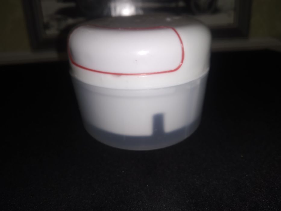 Ручная мельница для чеснока