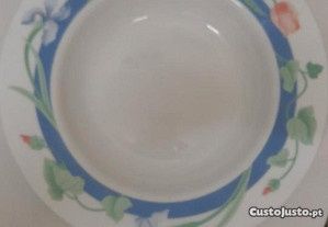 Pratos em porcelana Harmonia com 24,5 cm