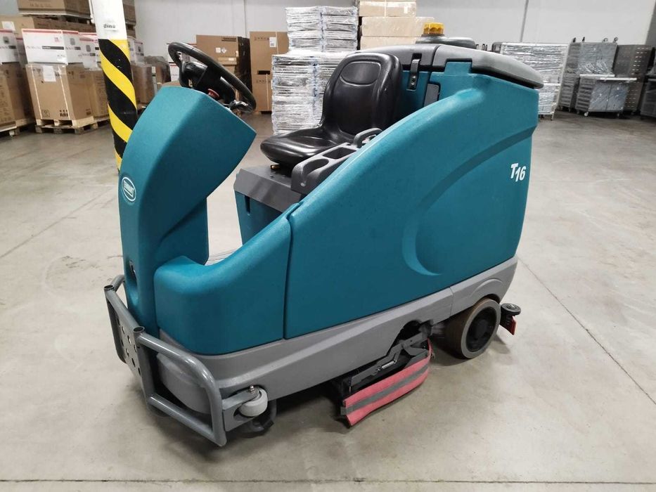 Wynajem maszyna czyszcząca (szorowarka, zamiatarka, myjka do posadzki)