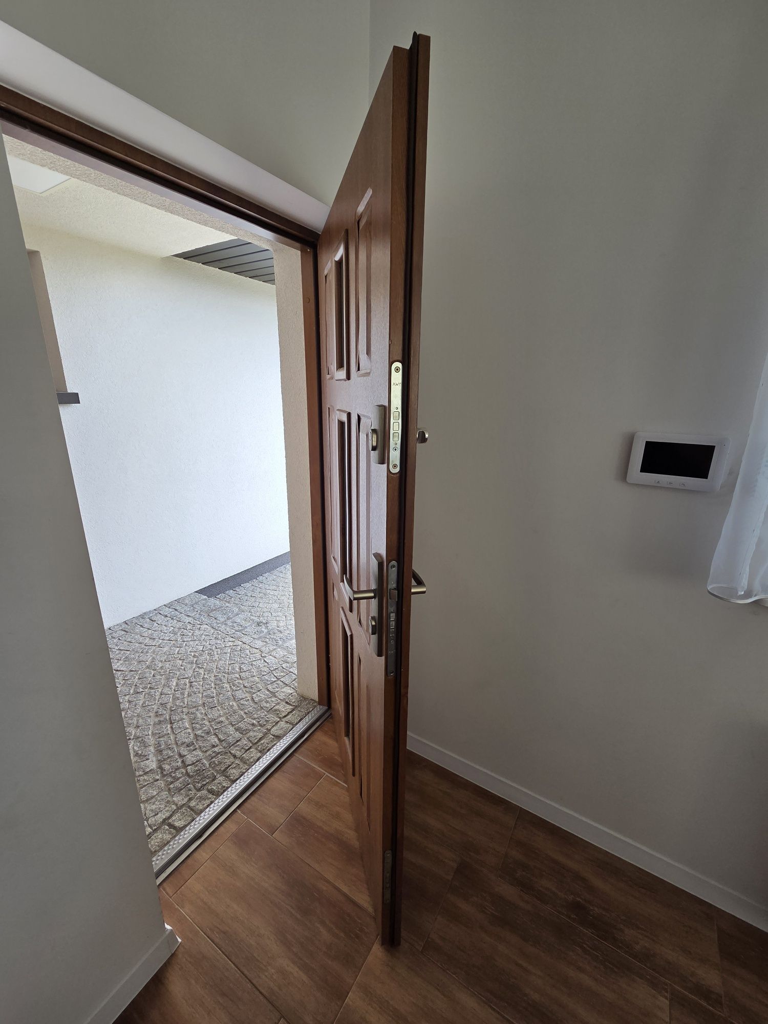 Drzwi zewnętrzne antywłamaniowe Kmt 100x205 cm kolor złoty dąb