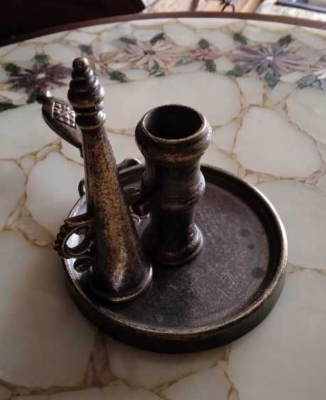 Palmatória Antiga com Apaga Velas