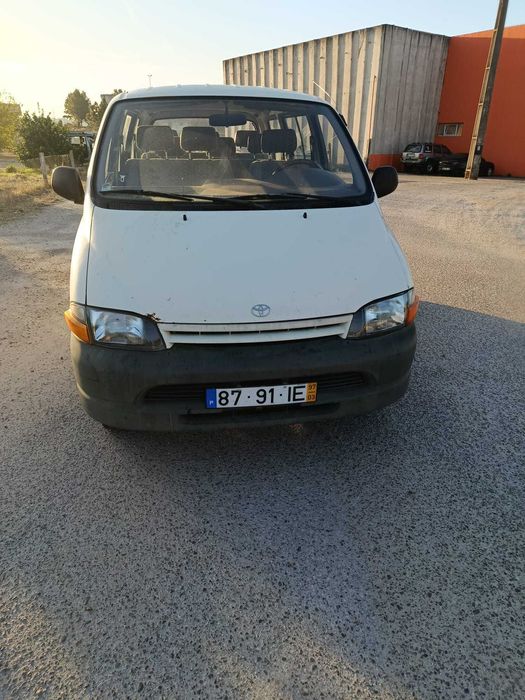 Vendo TOYOTA HIACE IV 2.4 D de 1997