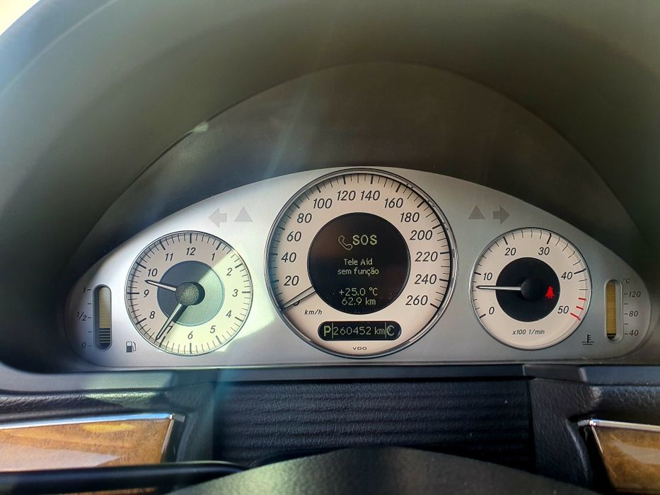 Mercedes-Benz E280 Auto (aceita troca)