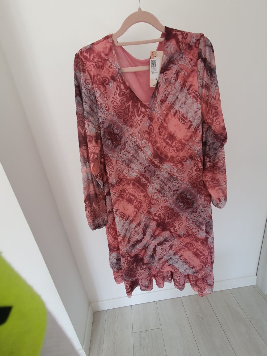 Sukienka z falbanką zwiewna L/XL rozowa wzory