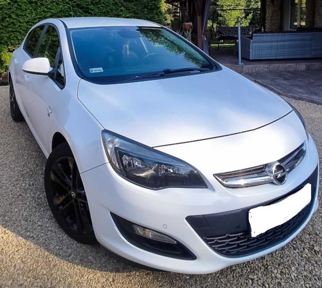 Sprzedam Opla Astrę 1,4 Turbo 140 KM LPG