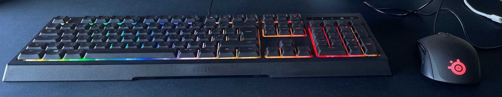 Computador Fixo - Desktop (Bom estado) + Teclado Razor + Rato