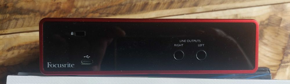 Focusrite Scarlett 2i2