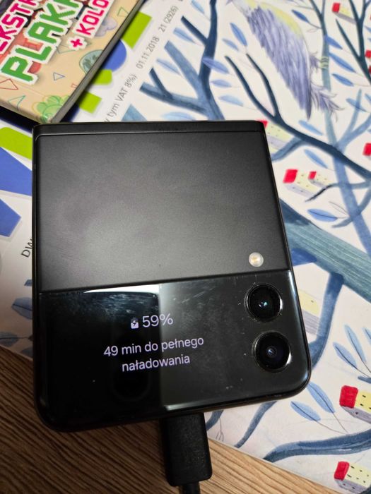 Samsung Galaxy Z Flip 3