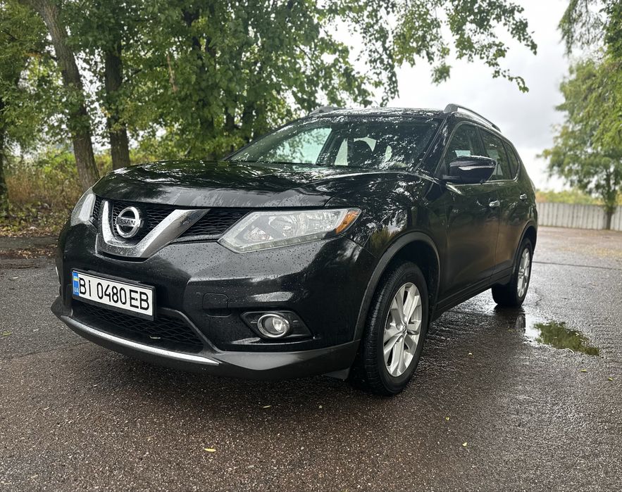 Продам nissan rogue повнопривідний
