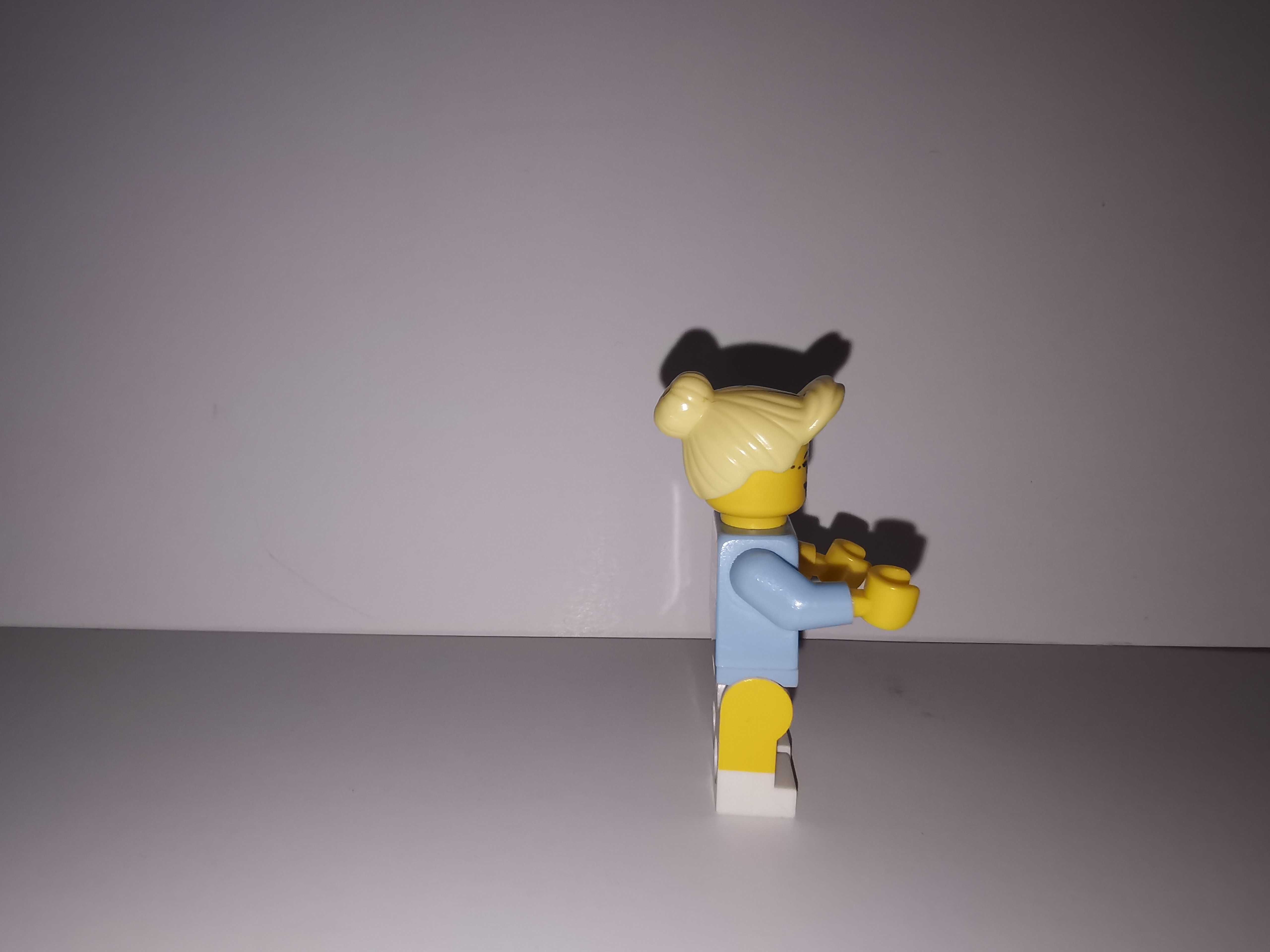 Lego minifigures - Ice Skater, Series 4
