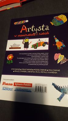 Ksiazka Artysta w przedszkolu i szkole