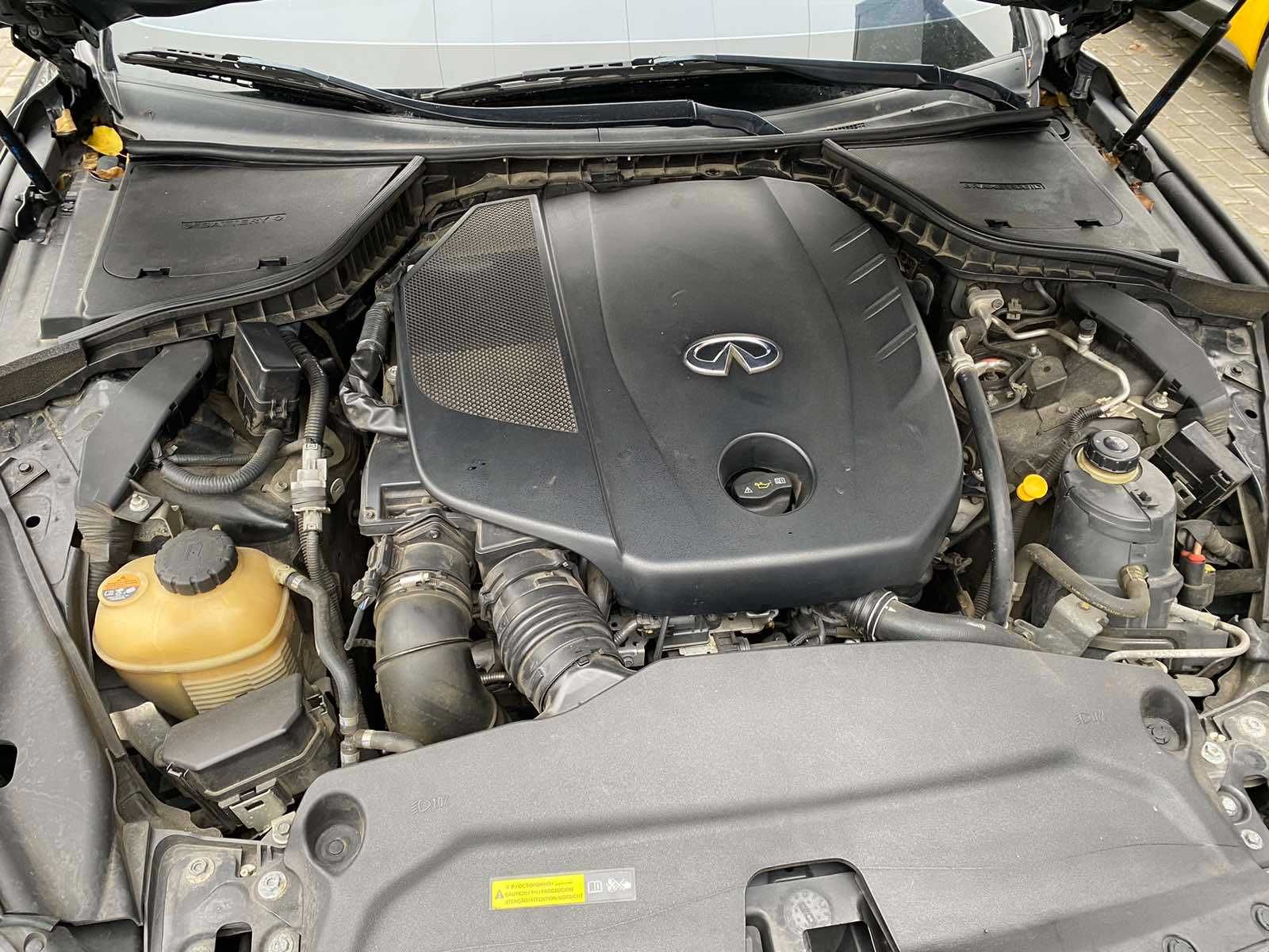 Infiniti Q50 2015 року 2,2 л. /дизель